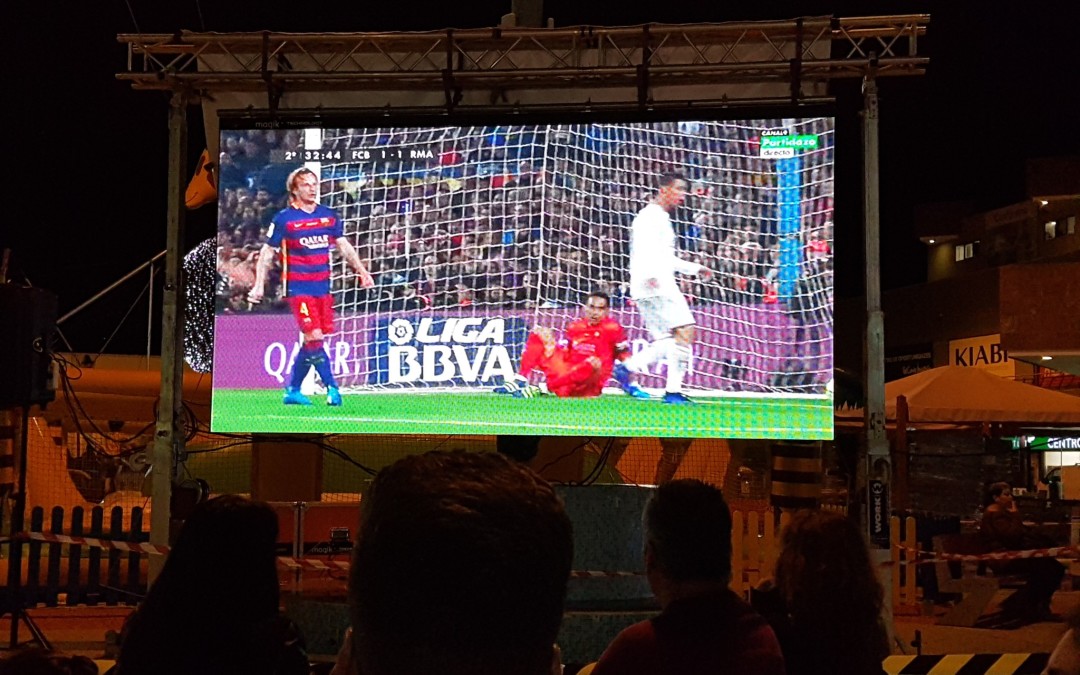 Clásico Barça Madrid en C.C. El Trompo